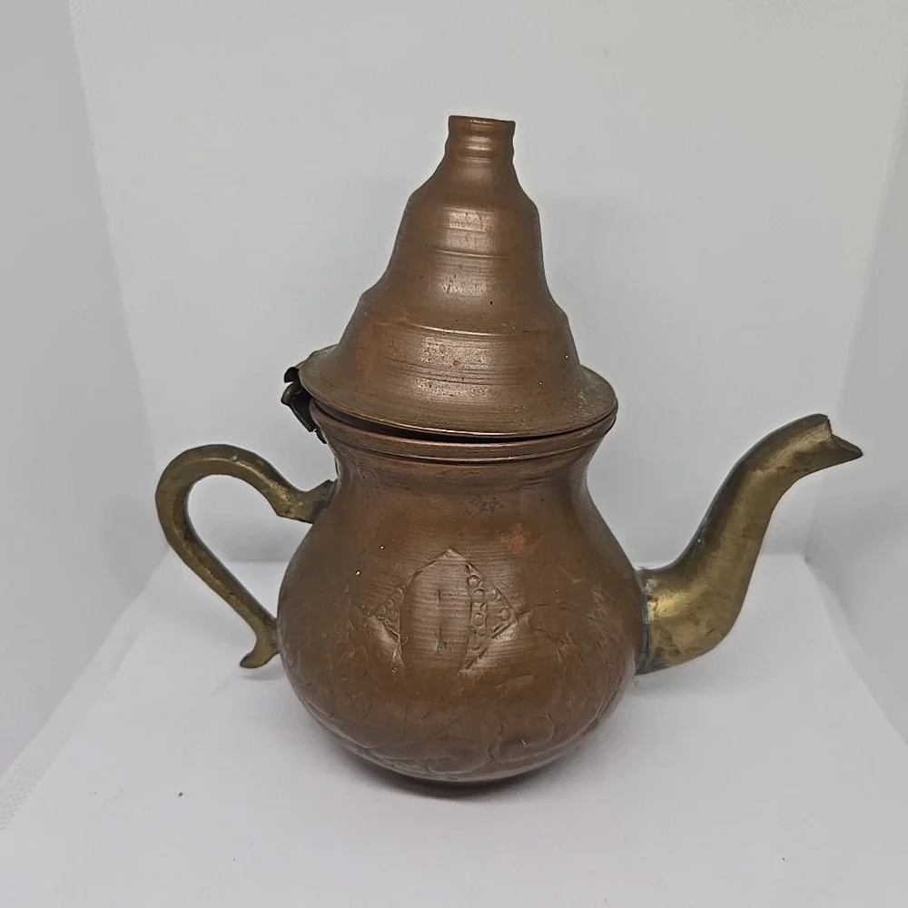 Vintage Solid Etched Brass Dallah Coffee Pot Middle Eastern Antique Gold Tone